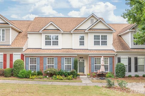 Homes in Covington At Providence, Charlotte
