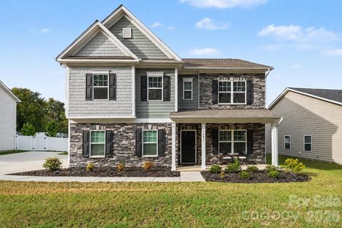 14415 Holbrooks Road active home in Vermillion, Huntersville, NC