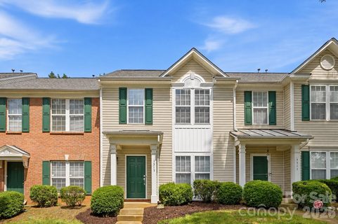 5315 Jocelyn Lane