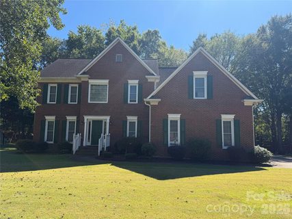 10909 Megwood Drive active home in Berwick, Charlotte, NC