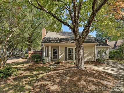 3105 Stone Orchard Place pending condo in Stone Orchard, Charlotte, NC