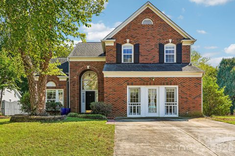 11207 Livingston Mill Road active home in Yorkshire, Charlotte, NC