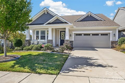 1452 Liberty Row Drive pending home in Cadence, Tega Cay, SC