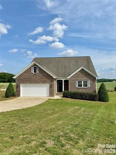Homes in Country Meadows, Monroe