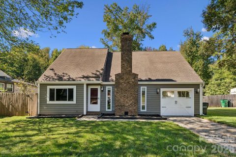 Homes in Hickory Ridge, Charlotte