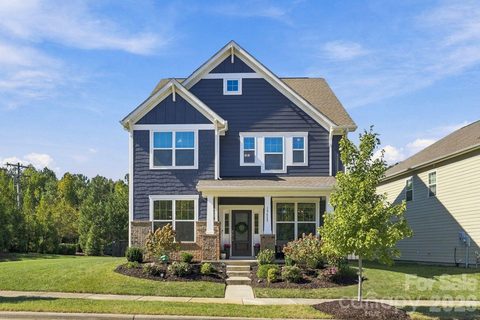 Homes in Davidson East, Davidson