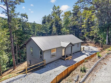Homes in Hidden Valley, Hendersonville