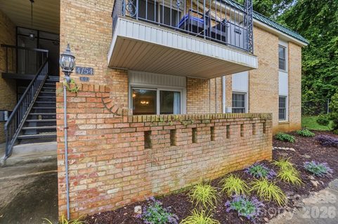 4754 Hedgemore Drive active condo in Franciscan Terrace, Charlotte, NC