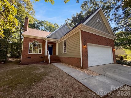 8224 Hunley Ridge Road active home in Hunley Creek, Matthews, NC