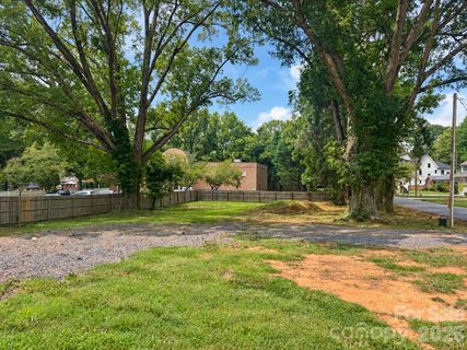 4424 Castleton Road active lot in Cotswold, Charlotte, NC