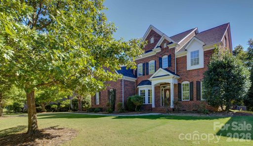 13700 Glen Abbey Drive active home in The Palisades, Charlotte, NC