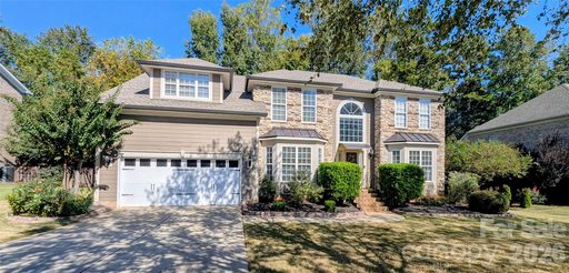 2221 Creek View Court active home in Shelly Woods, Indian Land, SC