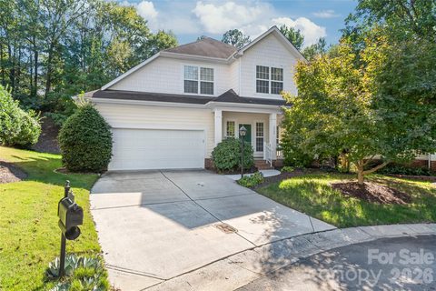 2208 Henery Tuckers Court active home in Bishops Ridge, Charlotte, NC