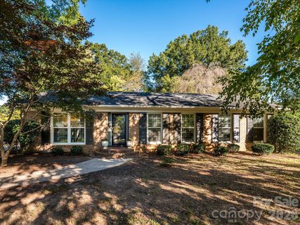 3833 Sulkirk Road active home in Beverly Woods, Charlotte, NC