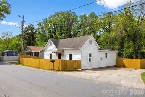 2942 Reid Avenue