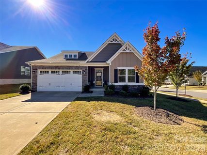 5091 Summer Surprise Lane active home in Enclave At Holcomb, Charlotte, NC