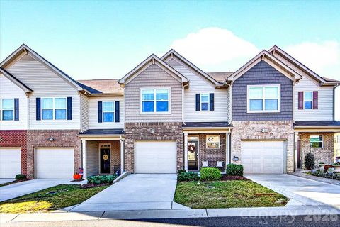 5210 Spanish Ivy Lane active townhome in The Greens, Indian Land, SC