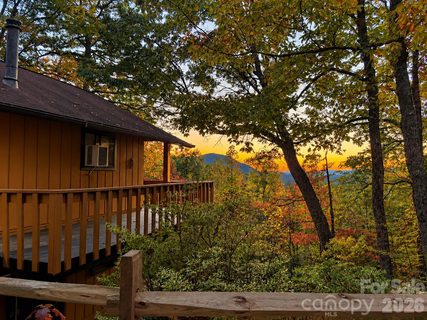 224 Viking Trail active home in Blue Ridge Estates, Hendersonville, NC