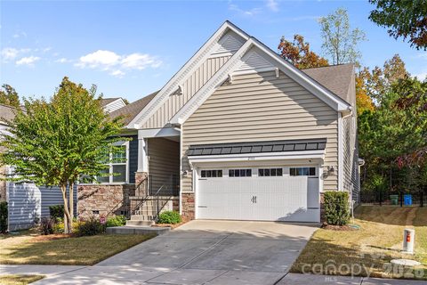 2381 Talon Point Circle