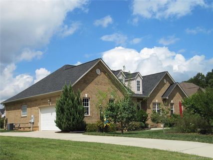 2005 Lee Ellen Court