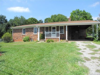 1070 Bexley Lane