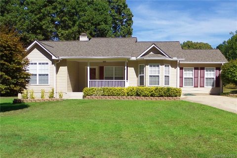 135 Greentree Drive 20