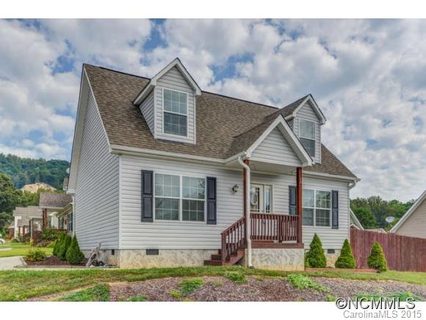 24 W Newberry Drive