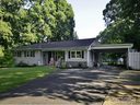 422 Hillcrest Circle sold home in Hendersonville, SC