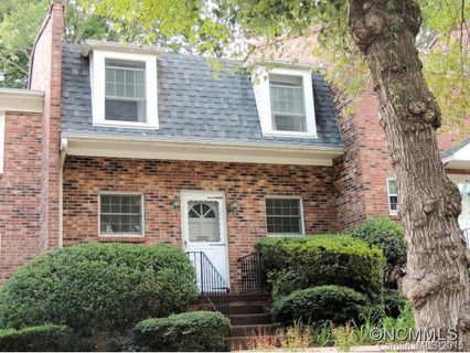 1409 B4 Kensington Court