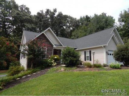 200 Classic Oaks Circle