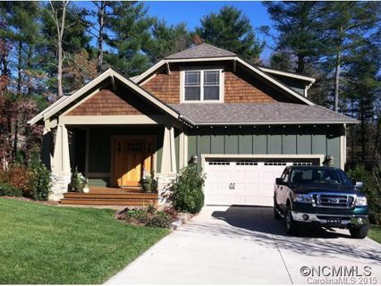 10 Oak Springs Drive sold home in Oak Springs, Arden, NC