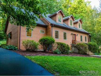 207 Summersweet Lane