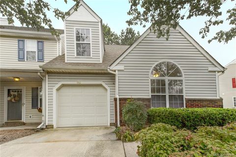 8811 Roseton Lane sold home in Southgate, Charlotte, NC