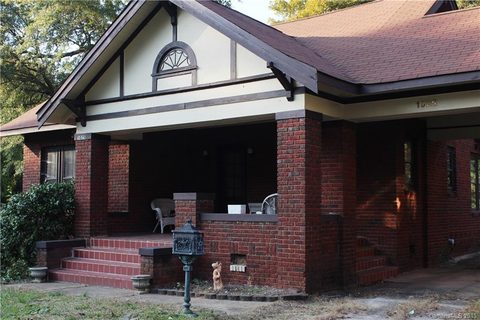 1025 E Main Street 4