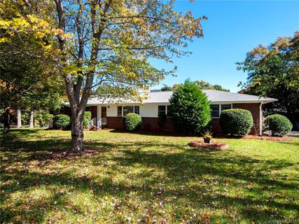 2301 Mary Ann Drive
