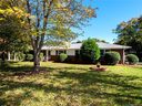 2301 Mary Ann Drive sold home in Charlotte, SC