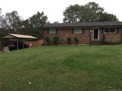 2233 Kenwood Drive 22,23