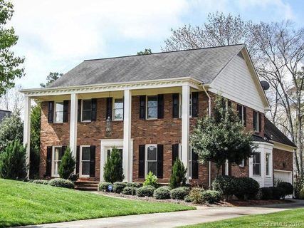 722 Stanhope Lane