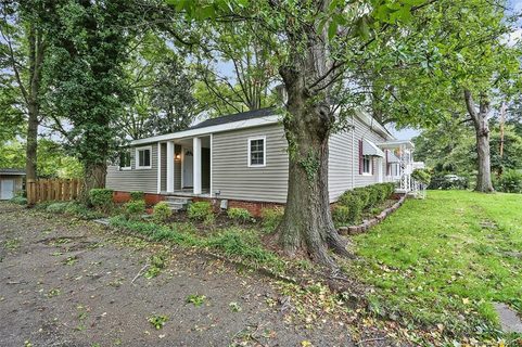 912 Gibbons Street sold home in Historic District, Gastonia, NC