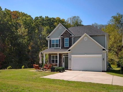 17 Stonebury Drive sold home in Stonecrest, Arden, NC