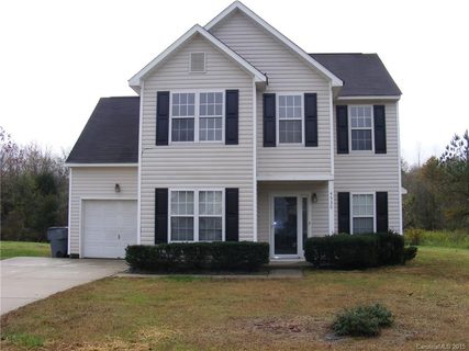 4530 Fox Thorne Drive sold home in Fox Chase, Charlotte, NC
