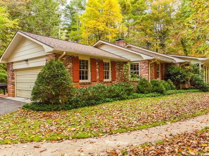117 Estate Drive sold home in Chanteloupe, Hendersonville, NC