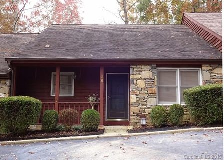 18 Pine Oak Circle 303