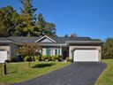 16 Country Meadows Lane sold home in Hendersonville, SC