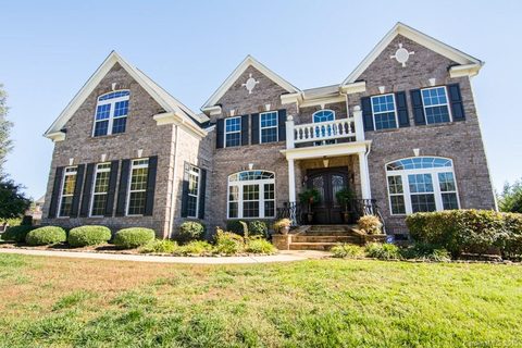 1036 Peninsula Drive sold home in Lakepoint, Belmont, NC