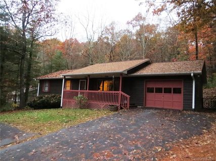 12 Maple Leaf Drive
