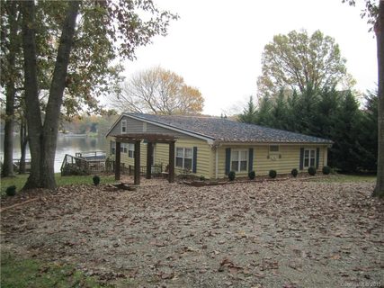 4400 Pine Harbor Drive