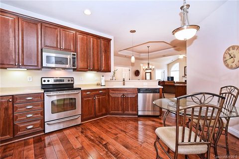 2018 Woodburn Terrace 9C sold townhome in St Andrews, Matthews, NC