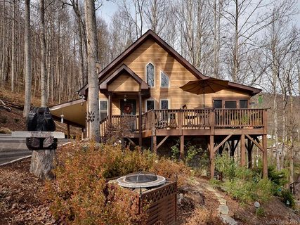 174 Cottontail Trail sold home in DOGWOOD TRAILS, Maggie Valley, NC