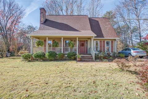 1224 Candlewood Drive sold home in Laurel Woods, Gastonia, NC